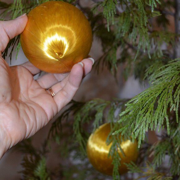 Handmade Holiday Ornaments 5 Balls Yellow Shiny Styrofoam Nylon Threaded Hooks - Picture 5 of 6